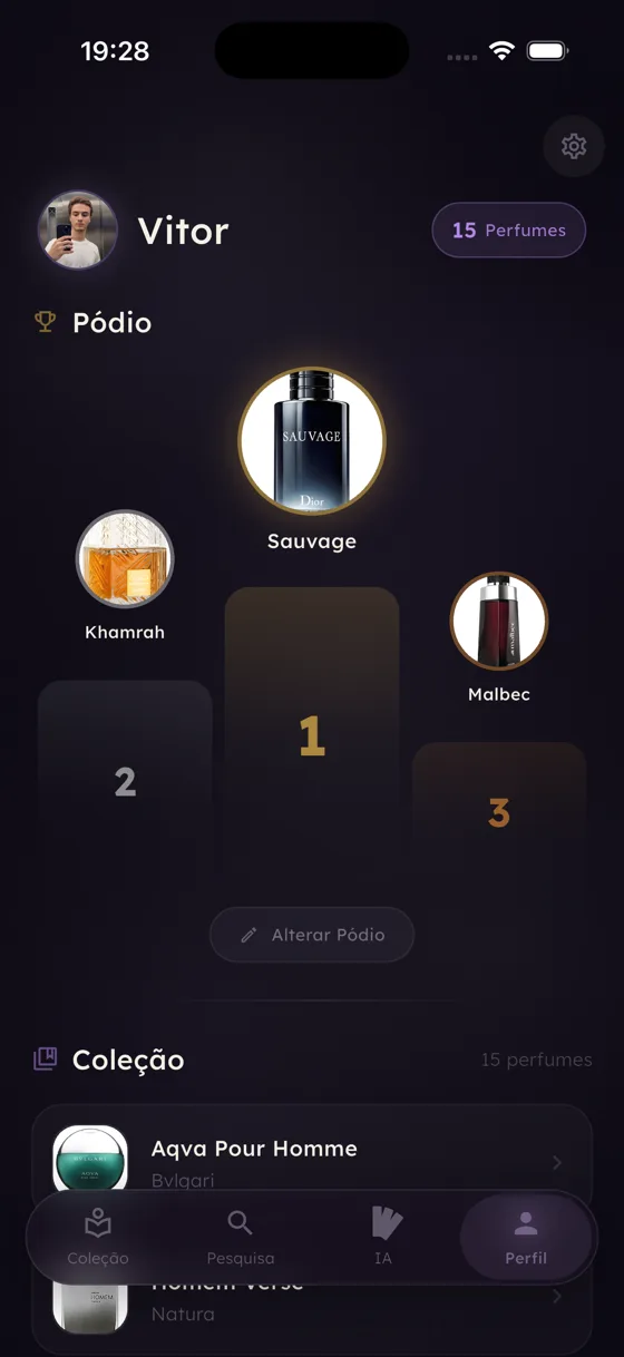 Tela de perfil do app Scentia, com o pódio de três perfumes: Sauvage, Khamrah e Malbec